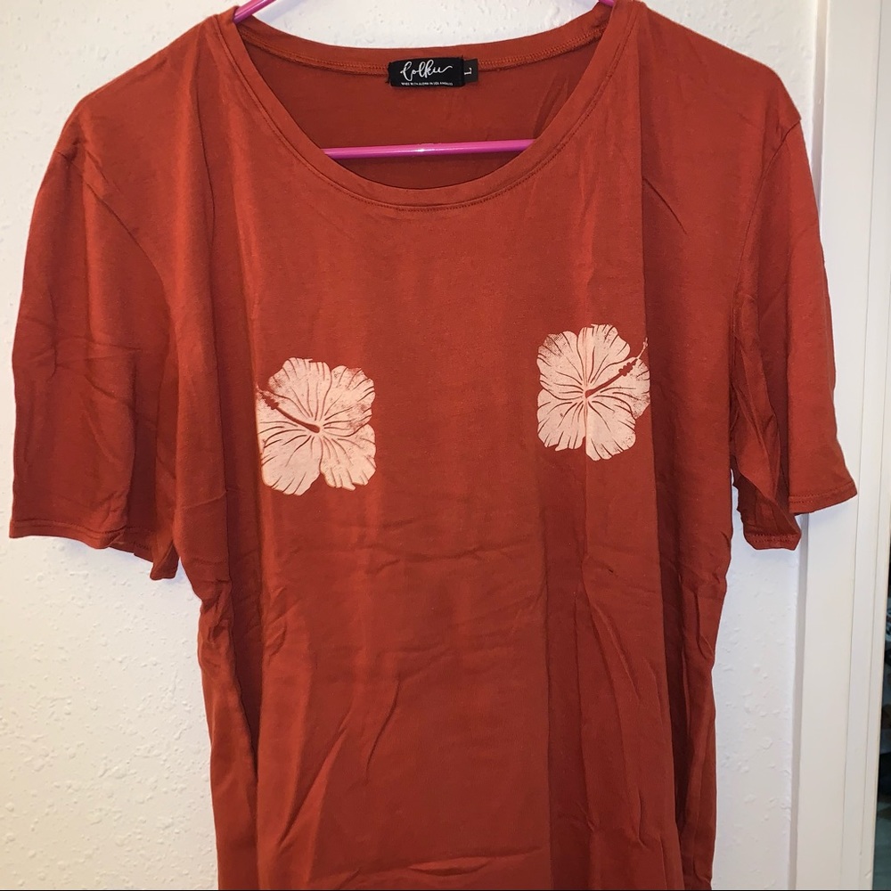 Dolkii Graphic Tee